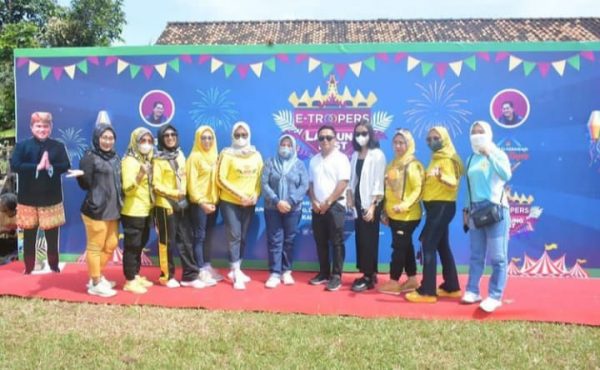 Mardiana Musa Ahmad Membuka Acara Jalan Sehat dan Senam Bersama