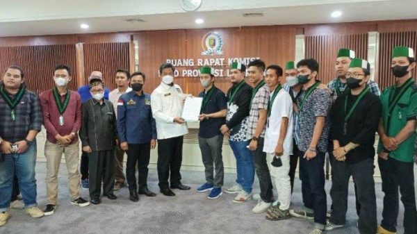DPRD Lampung Siap Teruskan Tuntutan HMI Bandar Lampung Kepada Presiden