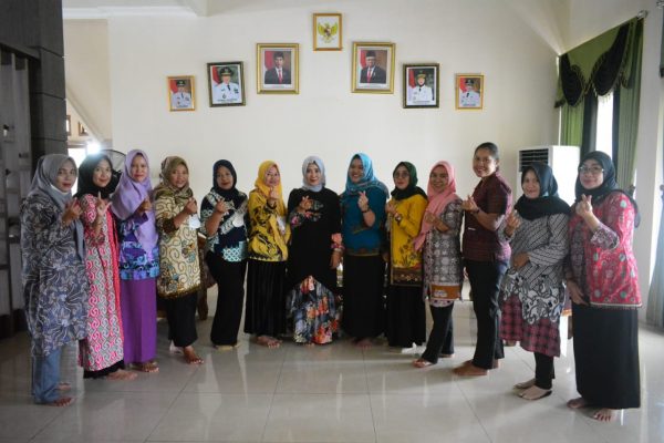 Yus Bariyah Dawam Ketua PKK Terima Audiensi IKWI PWI Lampung Timur