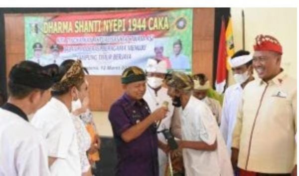 Dawam Rahardjo Memberi Sambutan dalam acara Pelaksanaan Dharma Shanti Nyepi