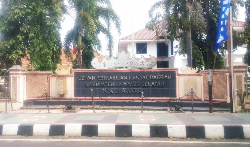 Gedung DPRD Lampung Selatan Tutup Sementara