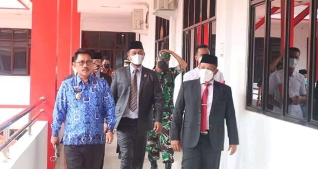 Wakil Ketua III DPRD Lampung Selatan Hadiri HUT Lampung ke 58 Secara Virtual
