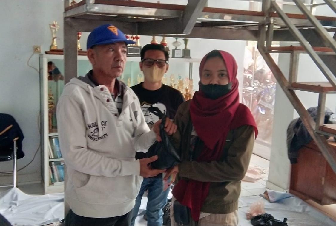 Ramadan Penuh Berkah, PWI Lampung Bagikan Bingkisan dan Daging ke Anggota