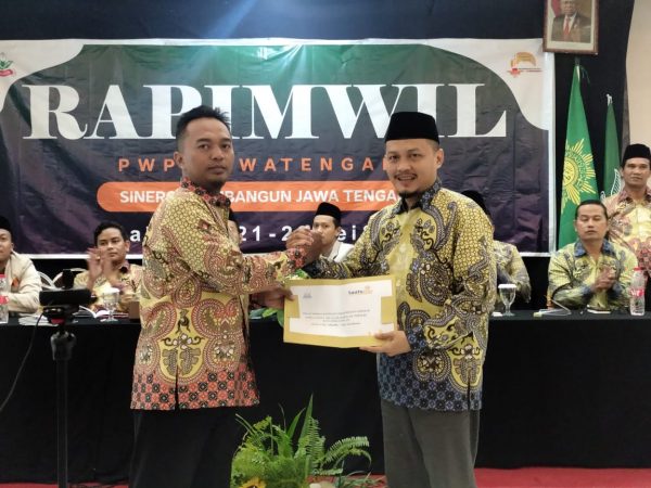 Penyerahan Gerobak Muda, Program KL LAZISMU PWPM Jateng