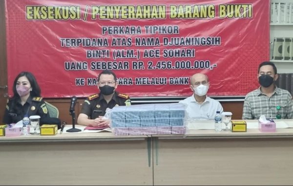 Kejari Kota Tangerang Eksekusi 2 Milyar Lebih Uang Pengganti Terpidana Tipikor Bank BJB