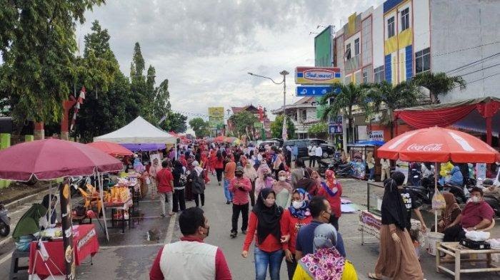 Liburkan Siswa Yang Sedang Ujian Walikota Kerahkan Guru Untuk Ramaikan HUT APEKSI di Taman UMKM