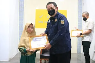 Gubernur Arinal Serahkan Hadiah Lomba Adzan dan Tahfidz Quran Hasil Kerjasama Pemprov Lampung dan Radar Lampung
