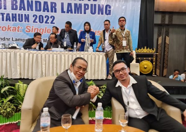 Bey Sujarwo Ketua Peradi Kota Bandar Lampung Win Legowo
