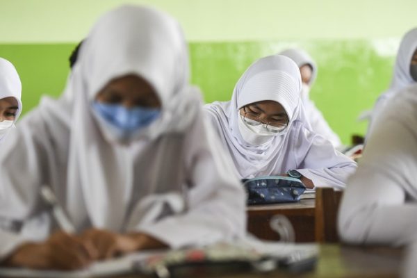 Mendikdub Ristek Perpanjang Libur Sekolah Jakarta-Jawa Barat-Banten