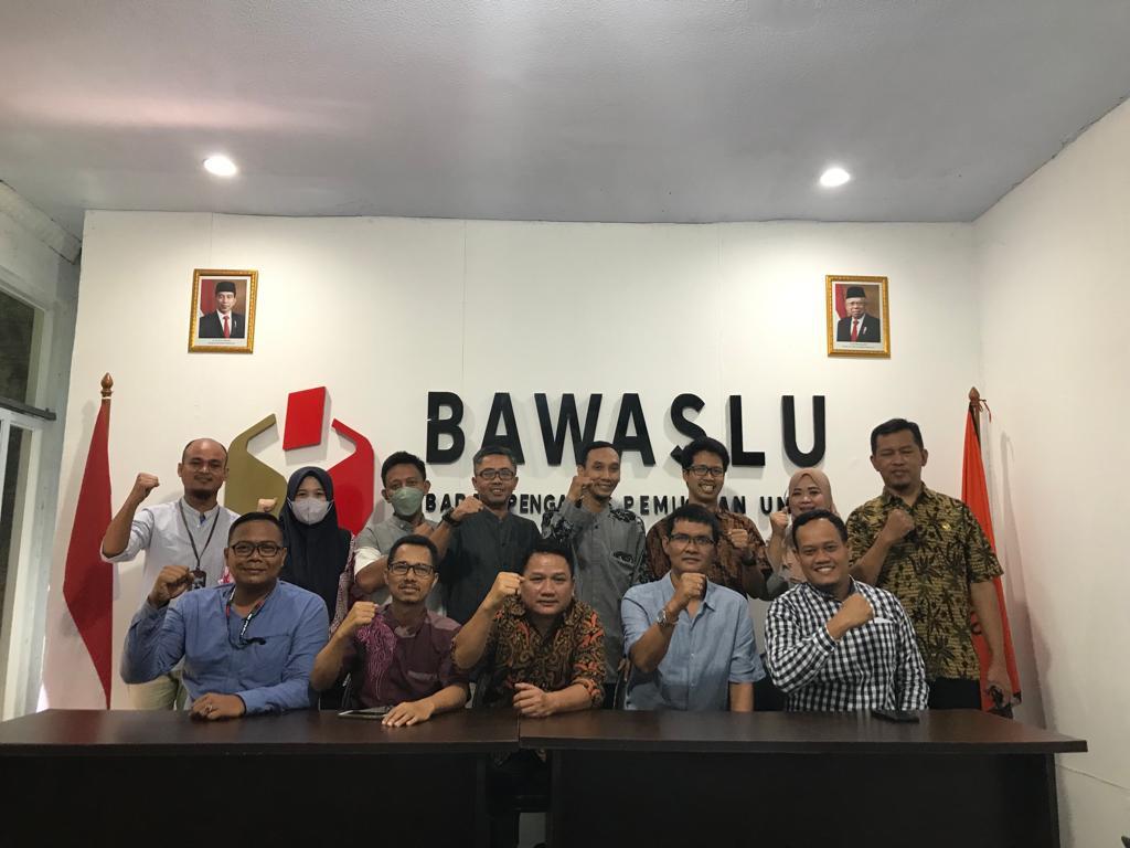 Bahas Tahapan Pemilu, KPU Temui Bawaslu Kota Serang
