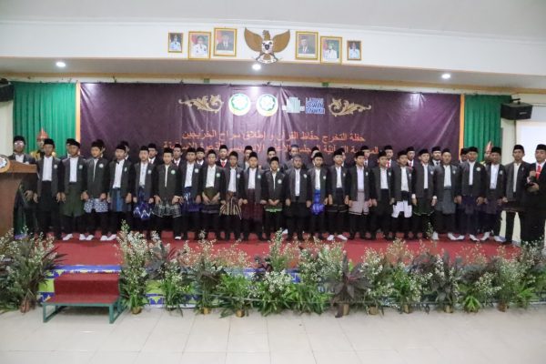 Dewan Dakwah Lampung Luluskan Ratusan Santri Hafiz Qur’an