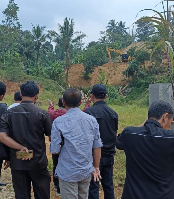 Paguyuban Masyarakat Tanjung Mas Minta Pengerukan Bukit di Hentikan