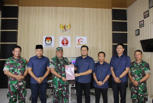 Jalin Komunikasi Dandim 0427 kunjungi KPU Way Kanan 