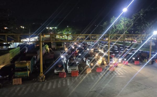 Bakauheni Macet Hingga Tiga Jam Sopir Truk Tuding Klaim ASDP dan Kepala BPTD Wilayah VI Sigit Mintarso Omong Kosong