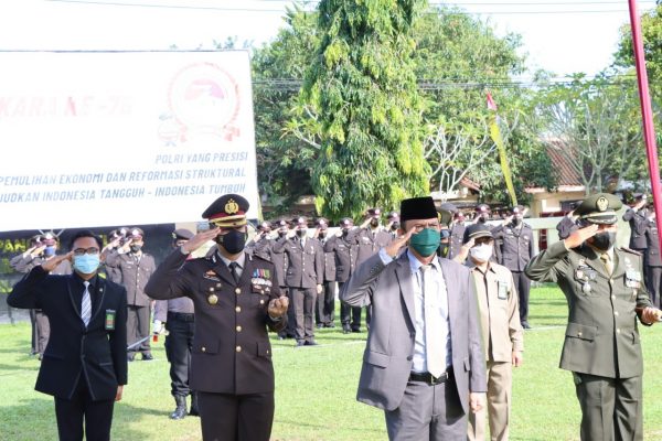 Kapolres Bersama Forkompimda Way Kanan Mengikuti Upacara dan Syukuran Hari Bhayangkara Ke-76Ā