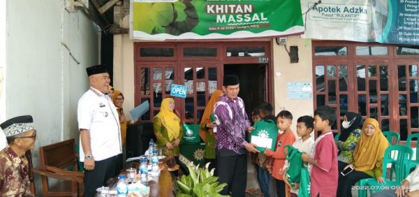 Semarak Muktamar PD Aisyiyah Lampung Barat Adakan Khitan Gratis
