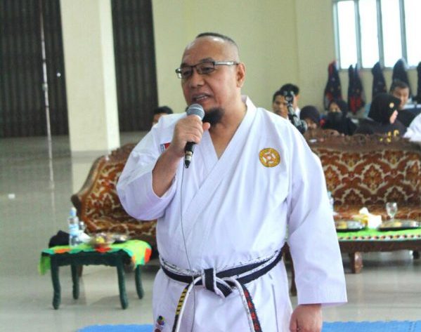 Tony Eka Candra Melepas Atlet Karate BKC Lampung