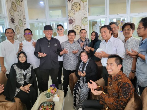 Resmikan Cafetaria 459 Al Muktabar Pertumbuhan UMKM Wajib di Dukung