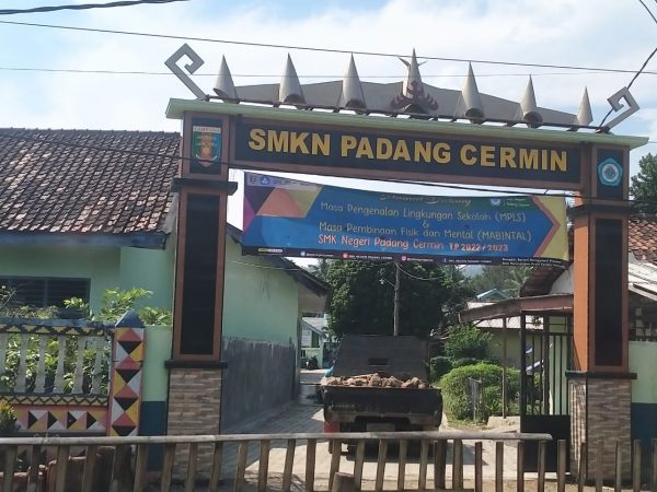 Anggaran Sapras Tahun 2020 dan 2021 SMKN 1 Padang Cermin di Korupsi?