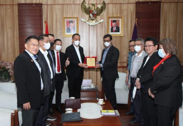 Ketum PSMTI Sambangi Gubernur Lemhannas RI