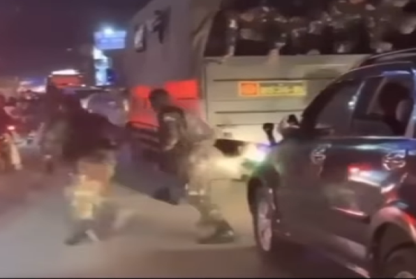 Viral Puluhan Prajurit Yonif 301 Turun ke Jalan di Cicurug Dapat Kabar Danyon Dikeroyok Sopir Angkot