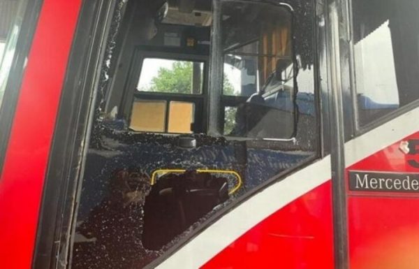 Hutama Karya Persero Jelaskan Soal Lempar Batu Bus Damri