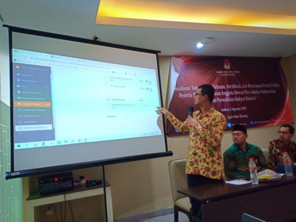 Dua Puluh Parpol Ikuti Sosialisasi PerKPU No.24 Tahun 2022