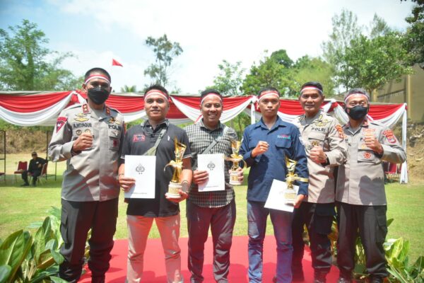 Jeffri, Hendriansyah dan Aprohan Juara Menembak Presisi Executive antar Pemred