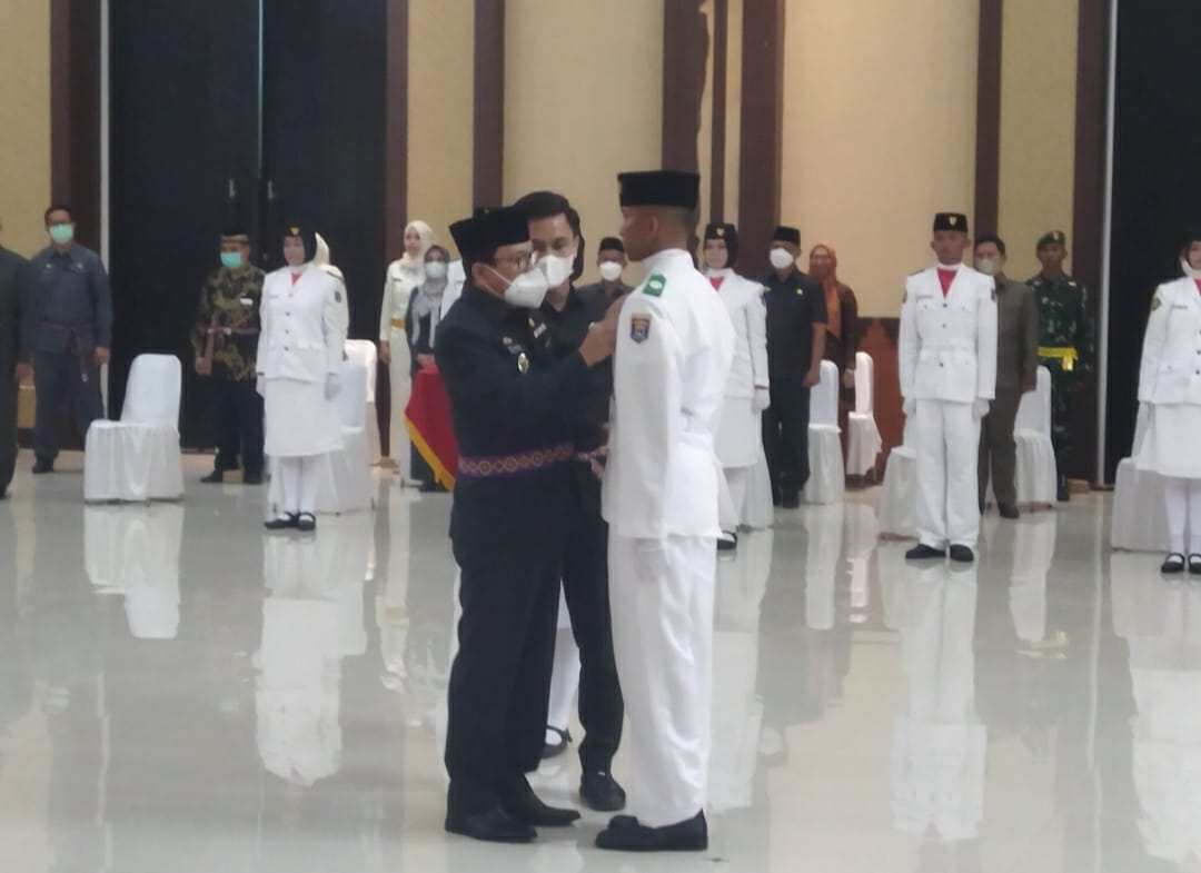 32 Paskibraka Kota Metro Dikukuhkan