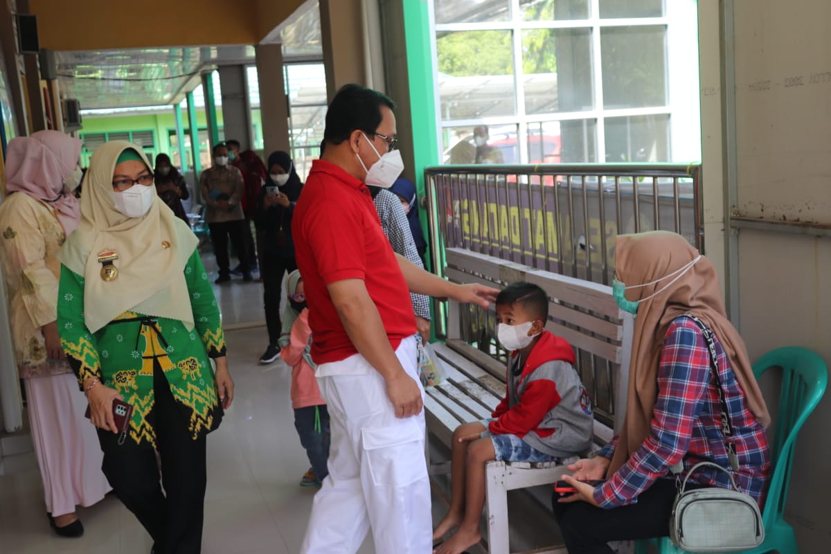 Jadi Proyek Percontohan Wash In HCF, Wali Kota Bersama Dinkes Metro Tinjau UPT Puskesmas Banjarsari