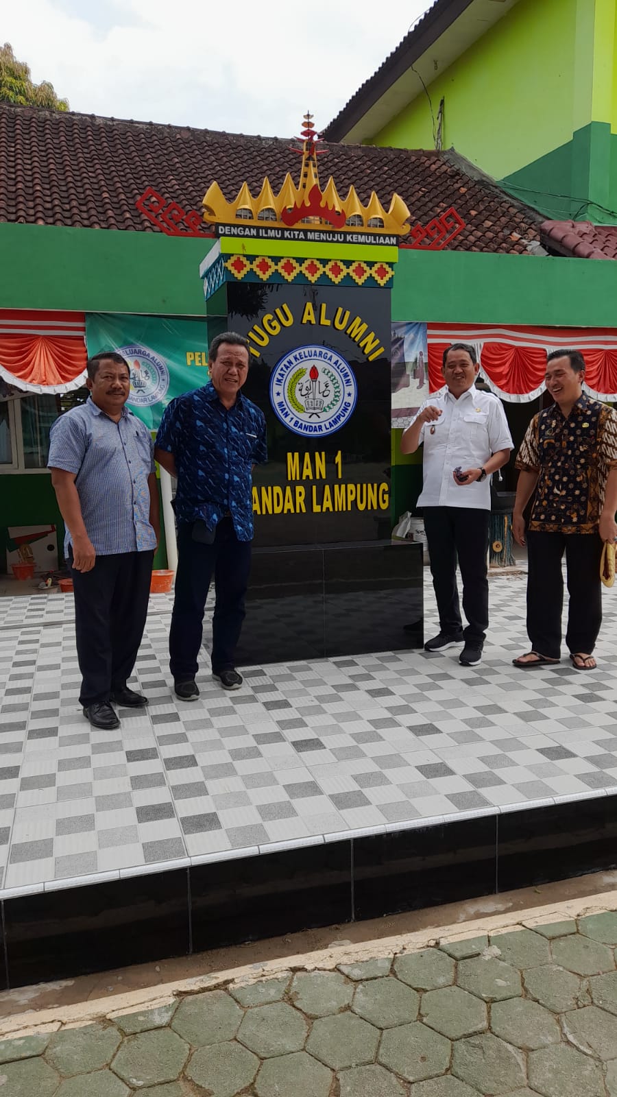 Tugu Alumni MAN 1 Bandar Lampung, Magnet Pendidikan