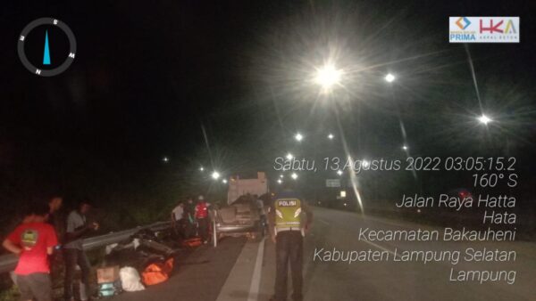 Mendahului di Jalur Lambat Tiga Kendaraan Terlibat Kecelakaan di Tol Sumatera