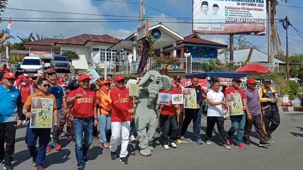 Layaknya Citayam Fashion Week Pemkab Lambar Gelar Liwa Fashion Street