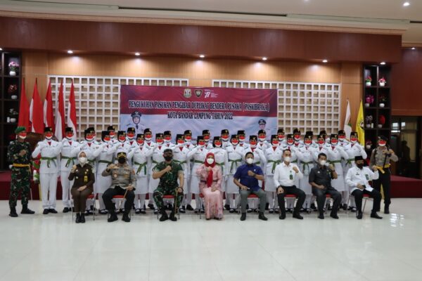 Kapolres Beri Semangat Saat Pengukuhan Anggota Paskibrata Bandar Lampung