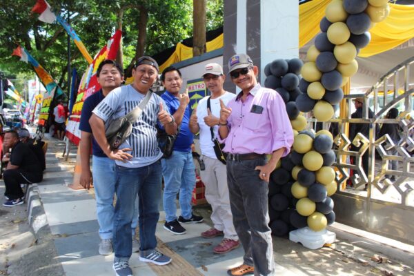 HUT Ke-50, Pimred Metroceria Dan Saiwawai Kunjungi Rumah Dirut RSUD A Yani Kota Metro