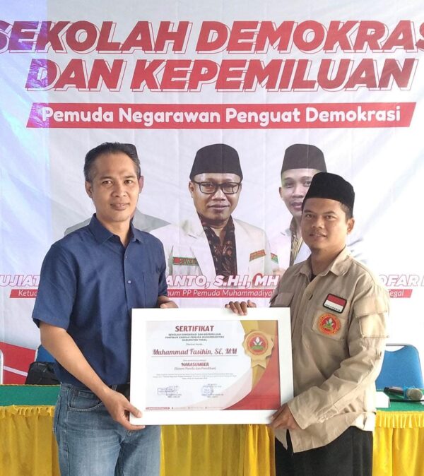 Sekolah Demokrasi Upaya Menyiapkan Kader Untuk Pemilu 2024