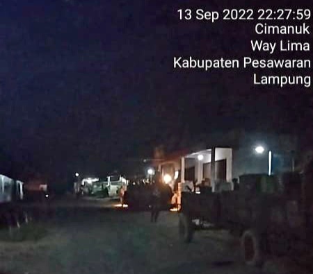 Proyek Hotmix Jalan Kedondong Gedung Tataan Dikerjakan Tengah Malam Dan Sangat Tipis