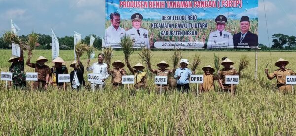 Hadiri Panen Raya, Sulpakar Harapan Petani Mesuji Sejahtera