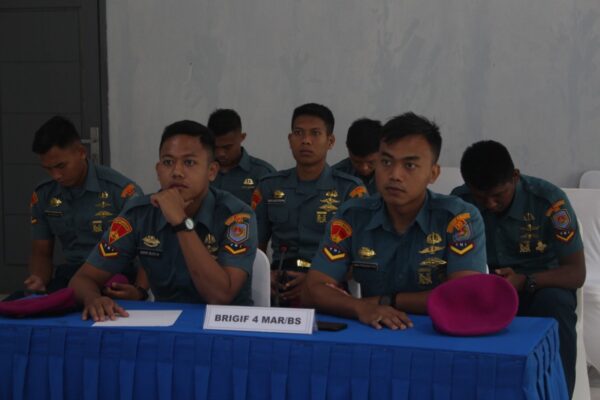 Prajurit Bujangan Infanteri 4 MAR/BS Ikuti Bimbingan Pra Nikah