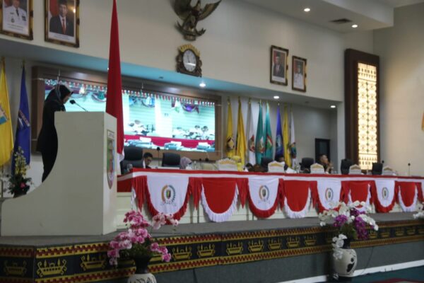 Sidang Paripurna DPRD Lampung, Wagub Lampung Sampaikan Jawaban Atas Pandangan Fraksi-Fraksi