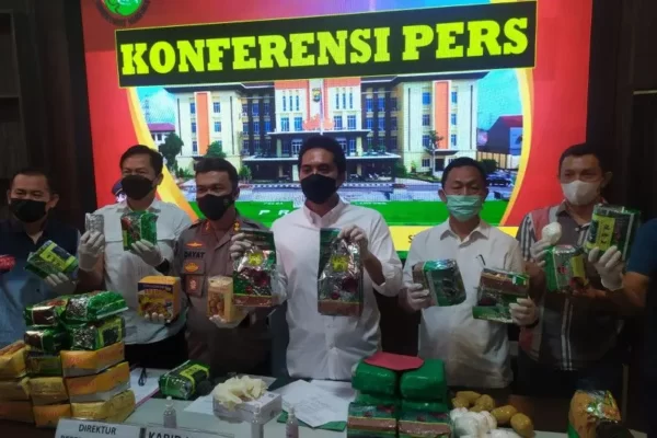 Direktorat Narkoba Polda Lampung Tangkap 16 Kg Sabu Sabu di Gunung Sugih Total 35 Kg Selama Dua Pekan