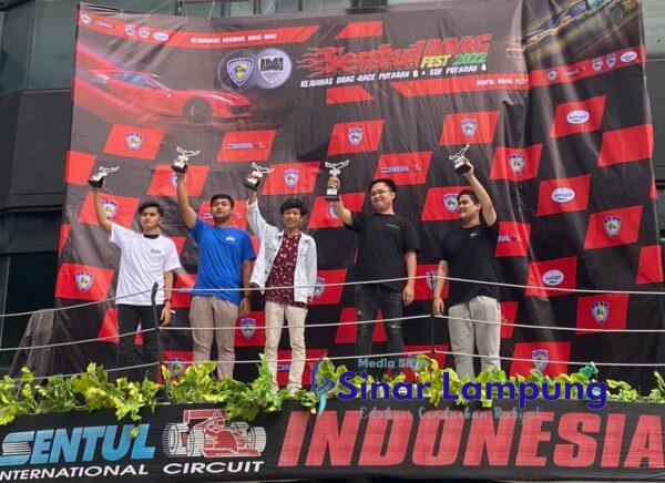 Mayla Alfarisy Setiawan Putra Asal Kota Cilegon Juara Dua Kejurnas Dragrace Mobil