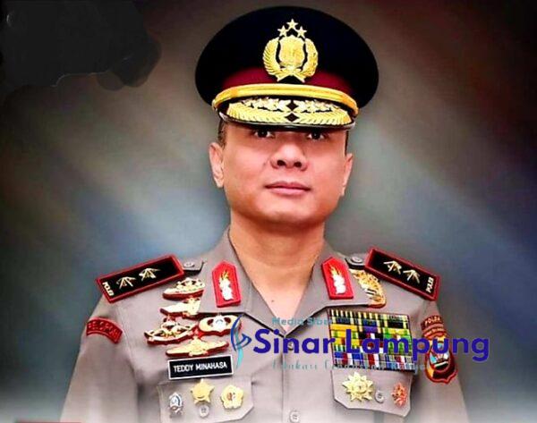 Irjen Teddy Minahasa Bersumpah Bukan Pengguna Apalagi Penjual Narkoba