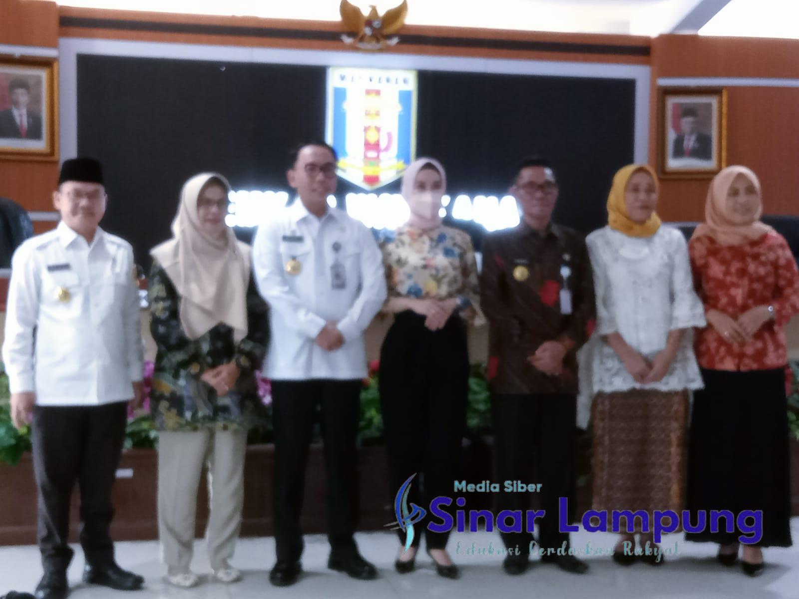 Pemkab Way Kanan Gelar Purna Tugas 3 ASN dan Perpanjangan SK Sekdakab