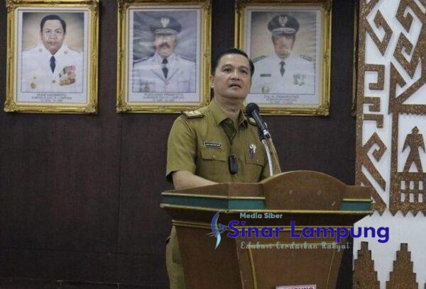 Dua Wartawan Senior Oyos Saroso dan Herman Batin Bekali Pejabat Dengan Komunikasi Publik