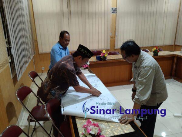 Kunjungi Kanwil BPN Lampung, 5 Keturunan Bandar Dewa Minta Lahan Ulayat Diukur Ulang