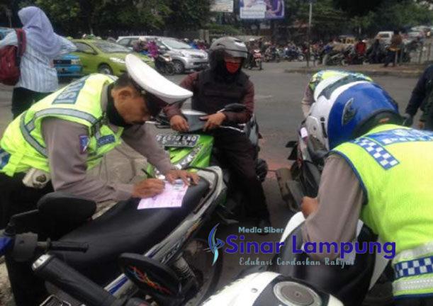 Kapolri Larang Polantas Tilang Manual