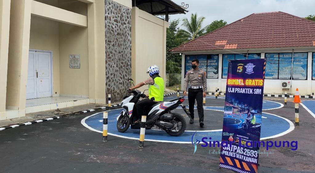 Satlantas Polres Way Kanan Buka Bimbel GratisĀ Ujian Teori dan Praktik SIM