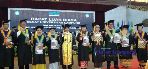 Sembilan Belas Professor Unila Dikukuhkan