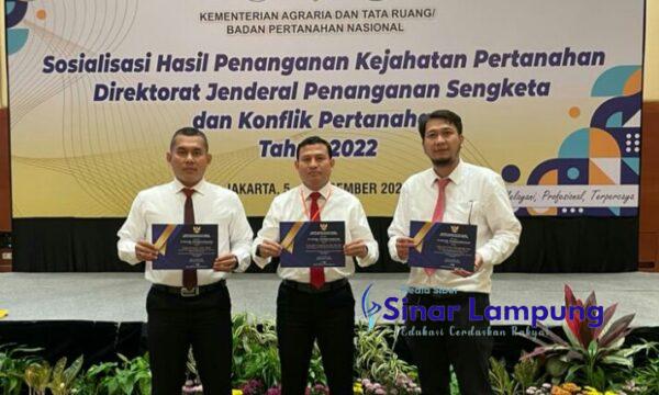 Polda Lampung Menerima Penghargaan dari Menteri Hadi Tjahjanto